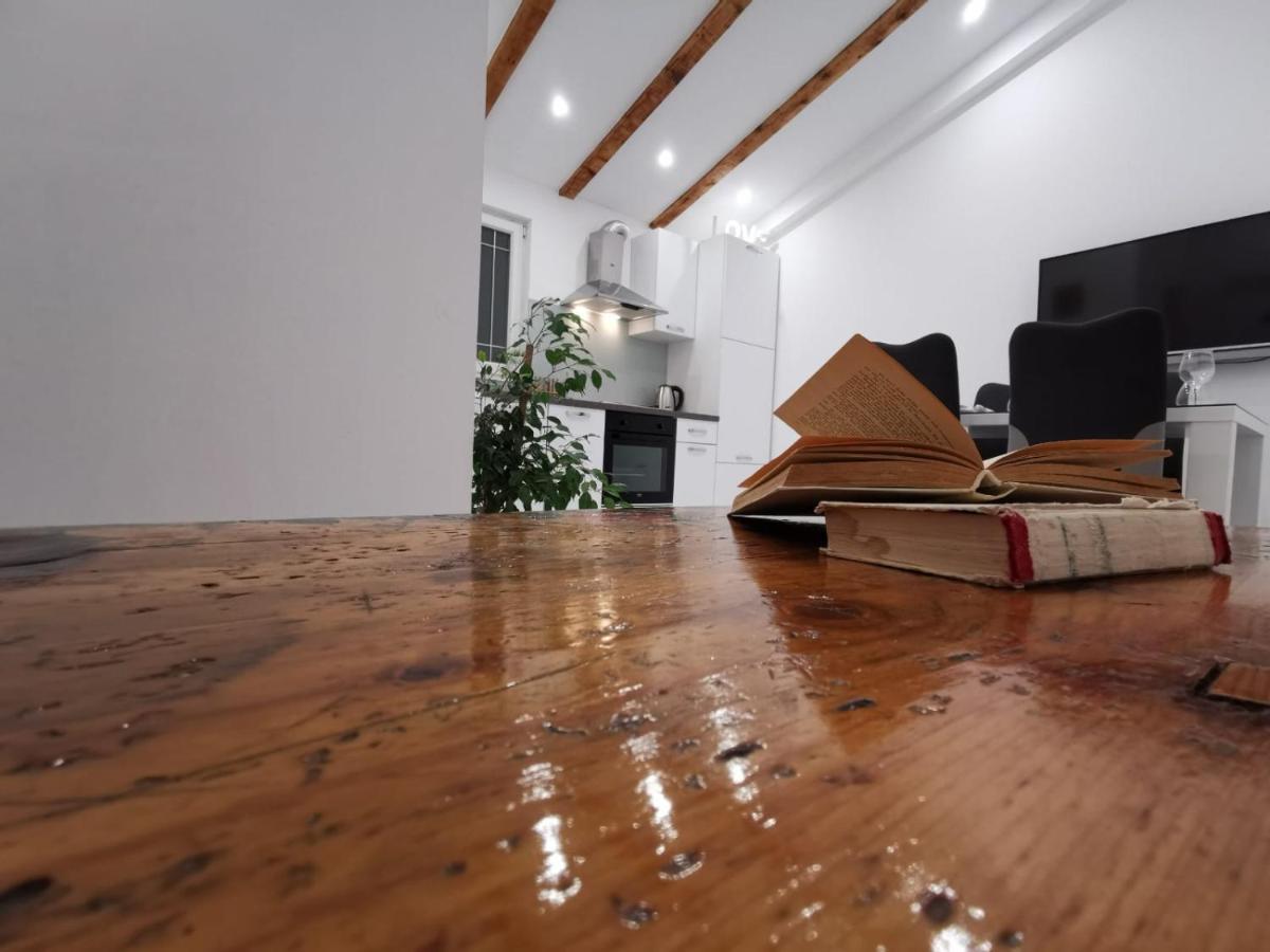 Apartmani Pina 2 Kaštela 外观 照片